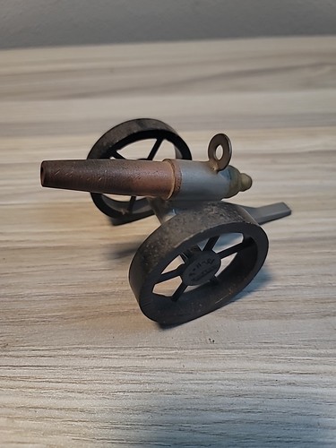 Hand made replica - ,