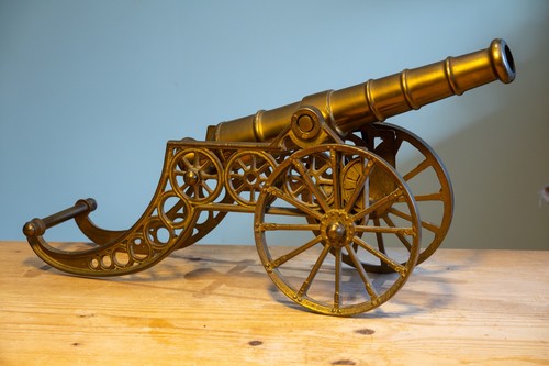 Vintage heavy large brass - heavy,