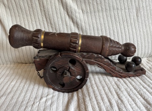 Large vintage hand carved - large,